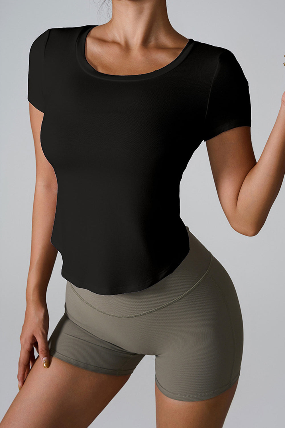 Vision Cutout Round Active Top