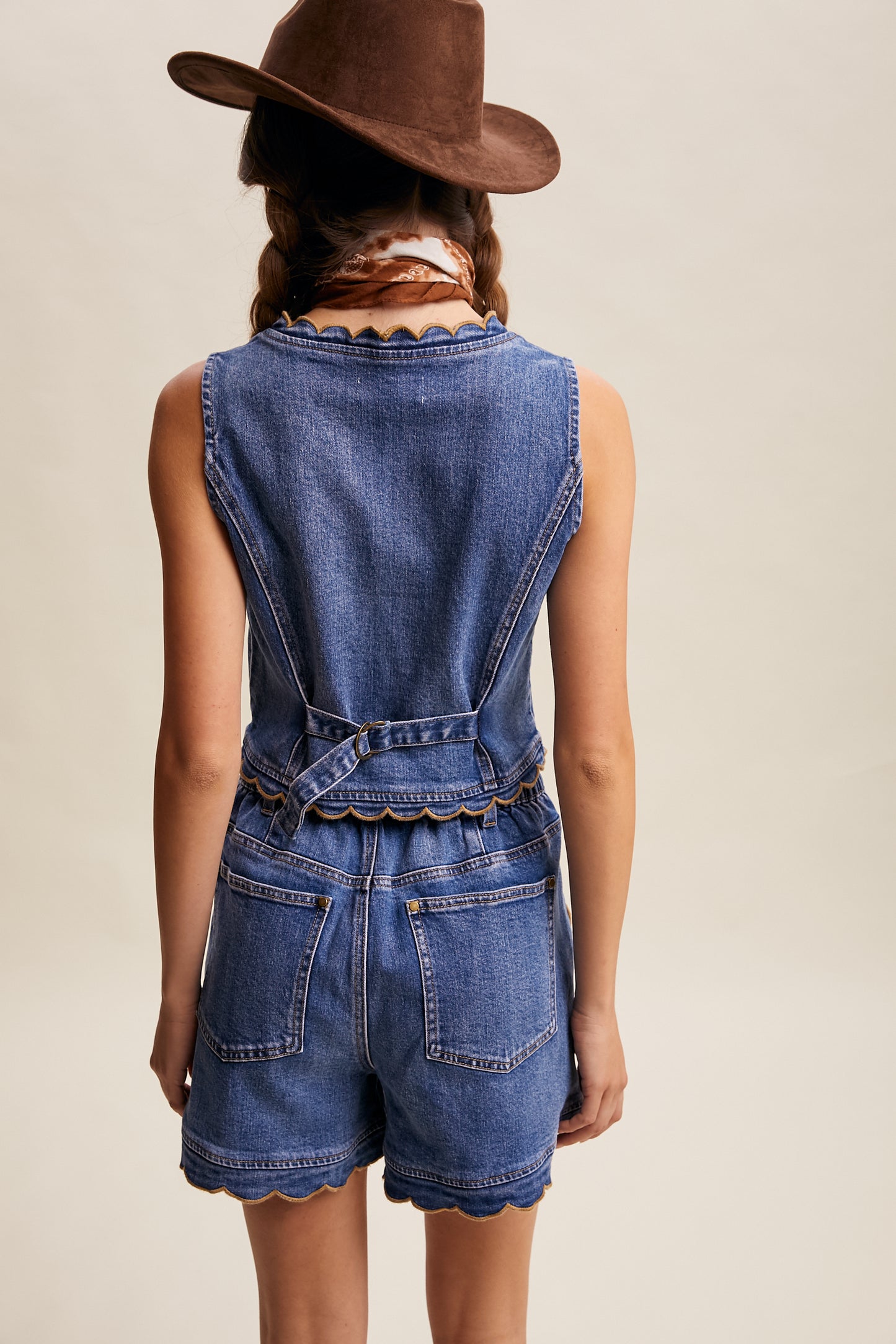 Saddle Stitch Scallop Denim Shorts