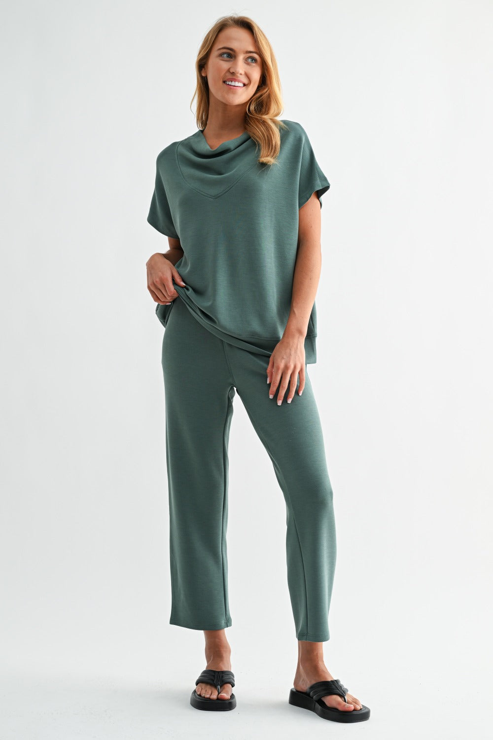 Laguna Luxe Set – Silky Pine | Two-Piece Lounge Set